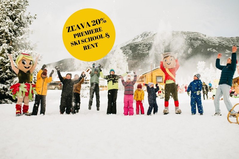 Guľovačka detí v Hoteli Atrium.  - Deti sa guľujú v zime v okolí hotela Atrium.
