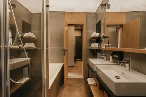 Štýlovo zariadený Rodinný apartmán v Atrium Hoteli - Trinity Hotels.sk 